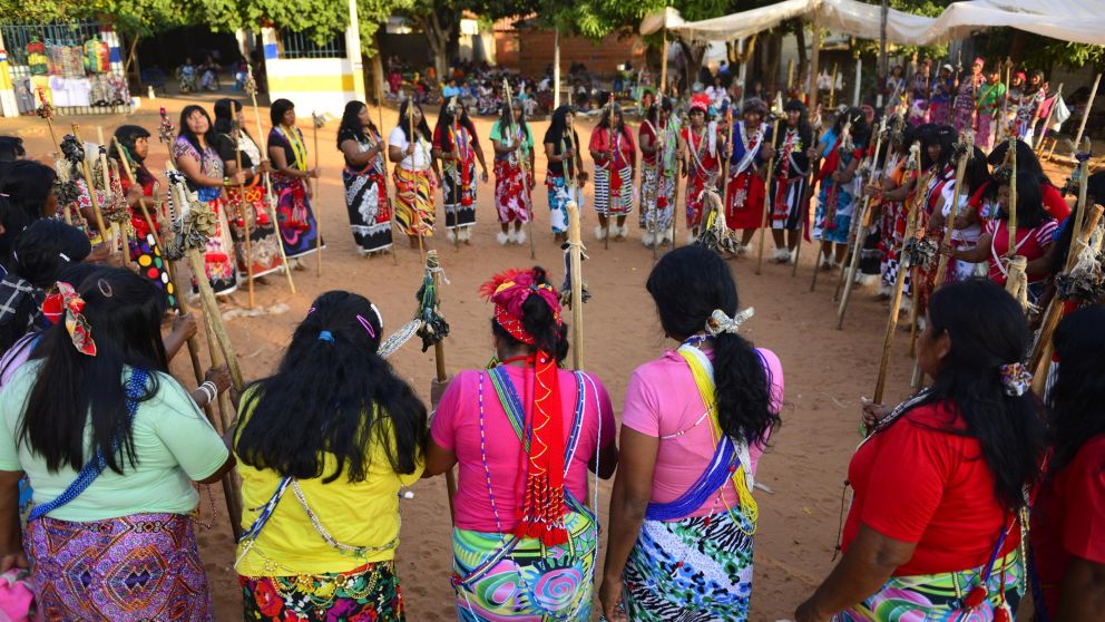 Las comunidades indígenas recibirán el ingreso familiar de emergencia.