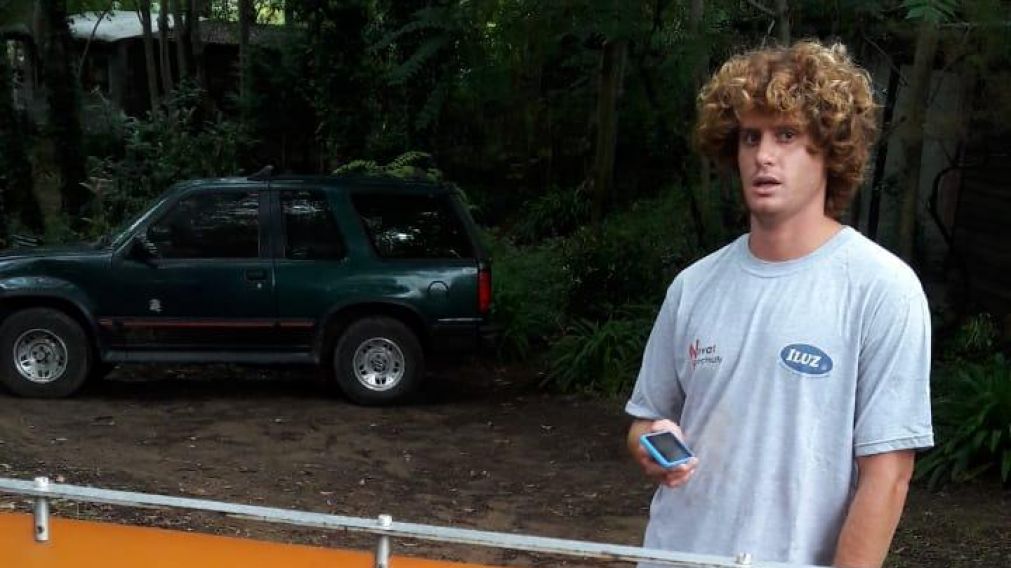 El surfer Federico Llamas, detenido por violar la cuarentena (Twitter).