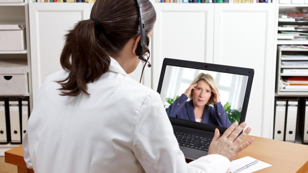 En una segunda etapa, la aplicación permitirá una videollamada con un profesional especializado.