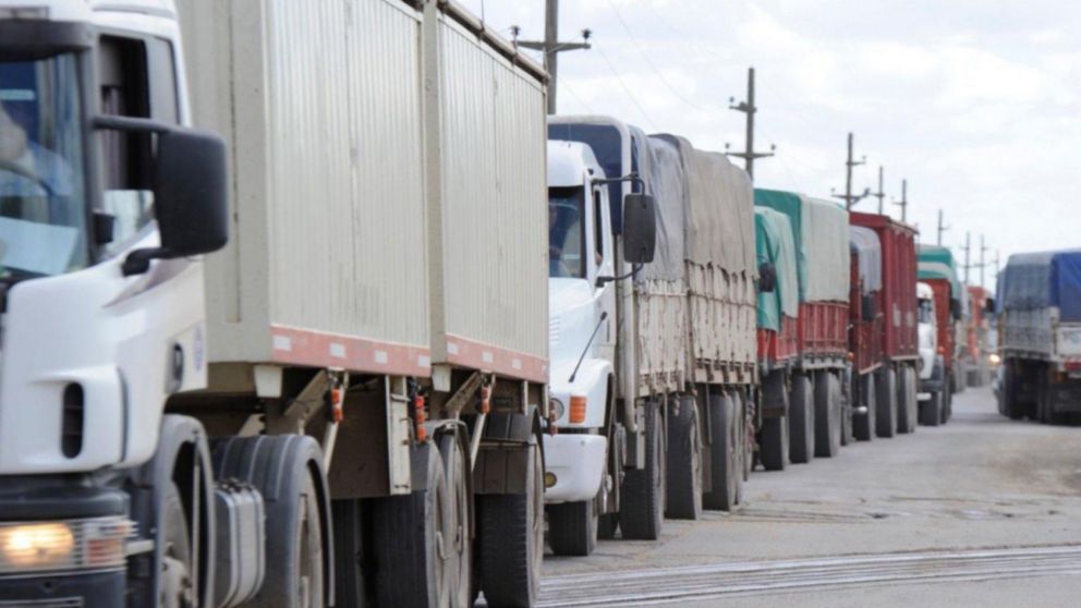 Los conductores de los camiones, con nuevas directivas para evitar el contagio del Covid-19.
