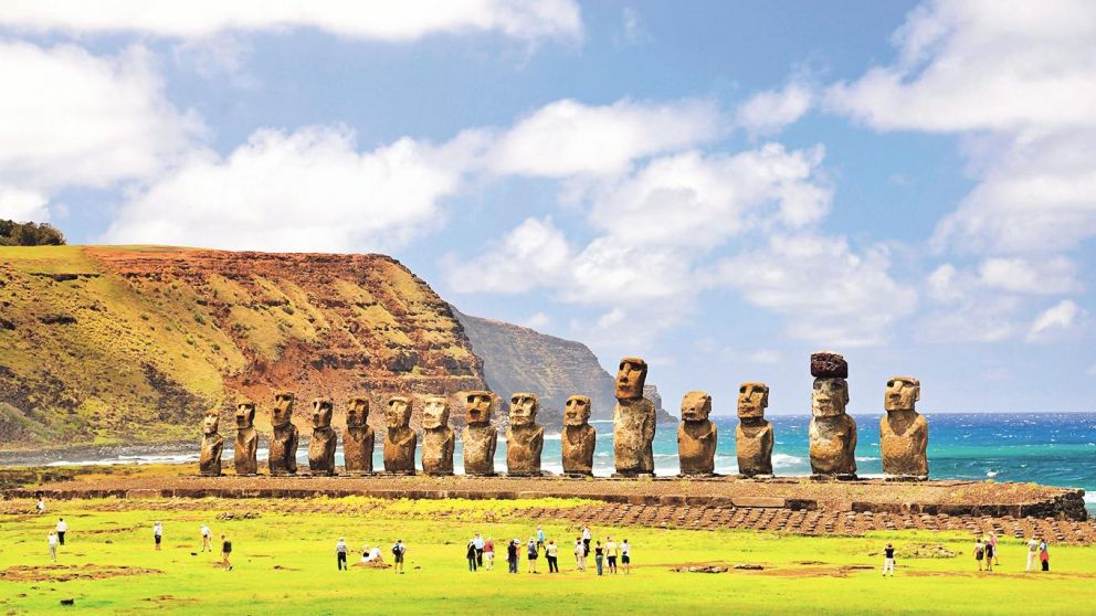 Los turistas quedan extasiados ante semejante imagen de los monumentos.