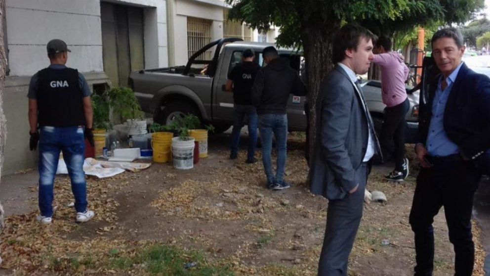Una denuncia anónima y una foto que se viralizó llevaron a este allanamiento (Gentileza: La Nueva).