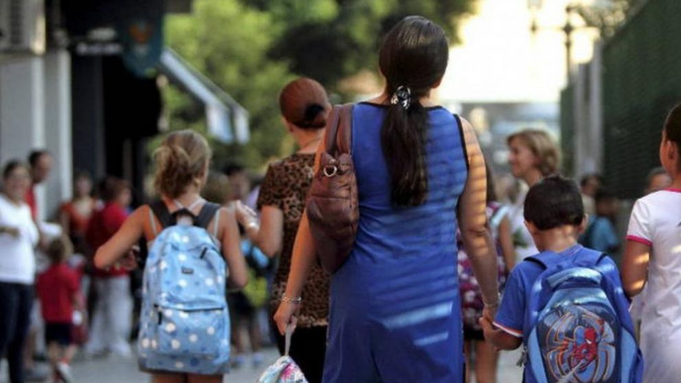 El 36% de los hogares argentinos tienen a una mujer como principal sostén económico. (Imagen ilustrativa)