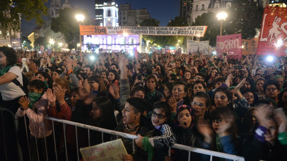La marcha de 2019 fue multitudinaria y las mujeres hicieron escuchar sus reclamos (Hernán Nersesian/Crónica/archivo).