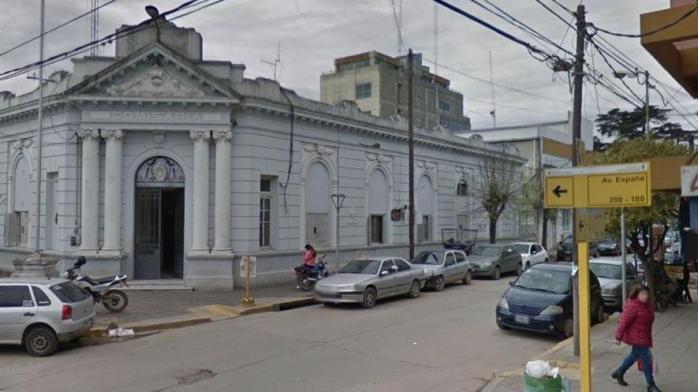 El acusado estuvo demorado en una comisaría de General Rodríguez (Google Street View)