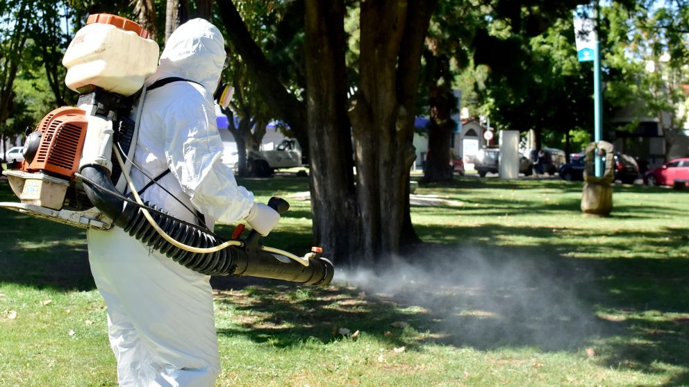 El brote se focaliza en la capital provincial y en las localidades de Yerba Buena y Alderetes.