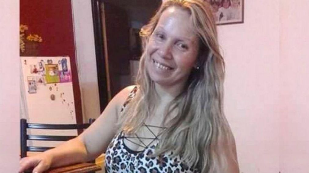 Claudia Repetto no aparece.