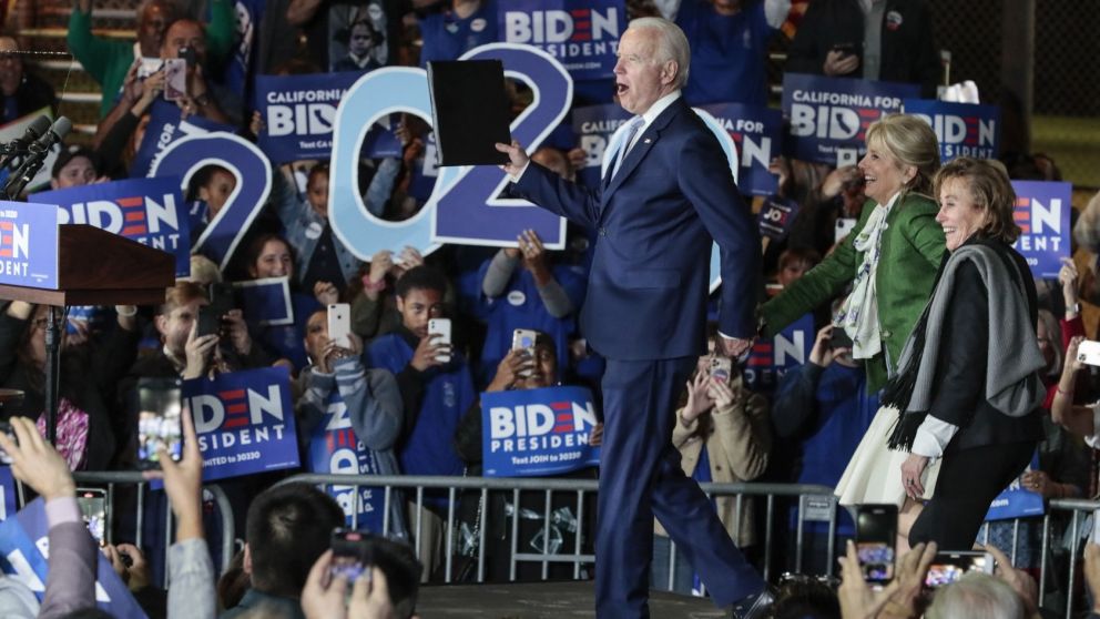 Biden celebra que pasó al frente en la interna demócrata.