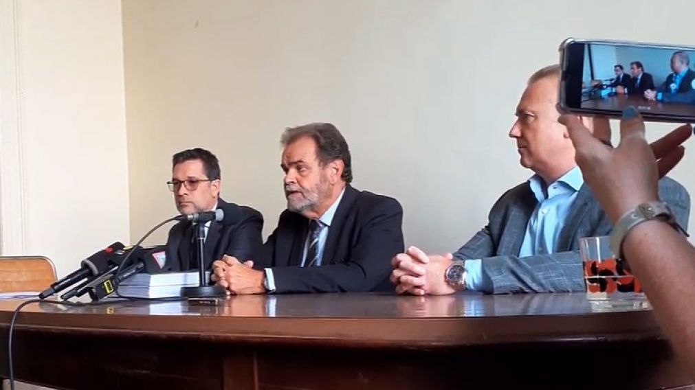 Semino encabez� un reclamo masivo contra el nuevo c�lculo de las jubilaciones (Captura de video de Red Eco).