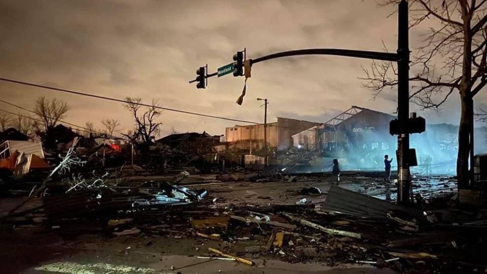La ciudad quedó devastada (Twitter).