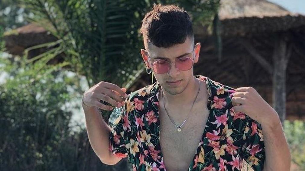 Lucas trabaja en un boliche de Palermo.