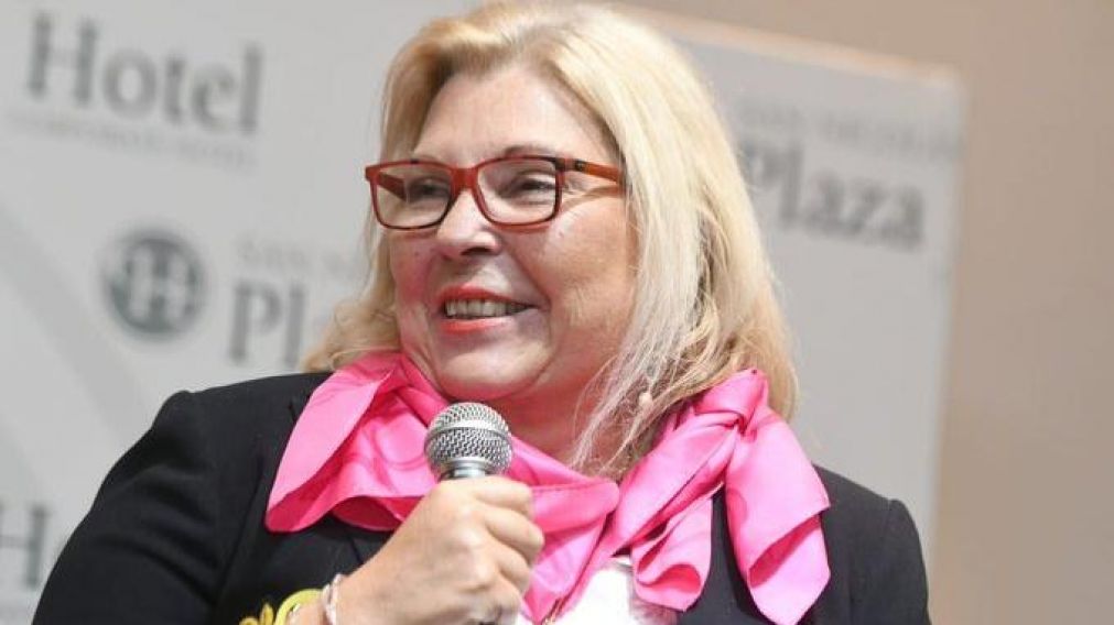 Carrió formalizó su renuncia a su banca en diputados. (@elisacarrio)