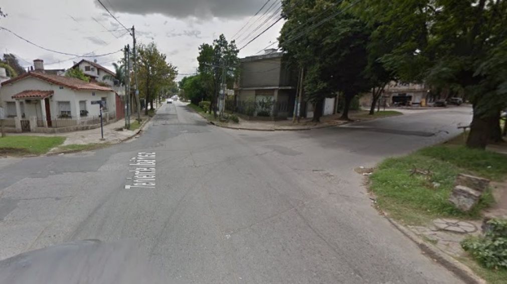 El sitio donde fue interceptado el director de la escuela que terminó asaltado en Moreno (Google Street View).
