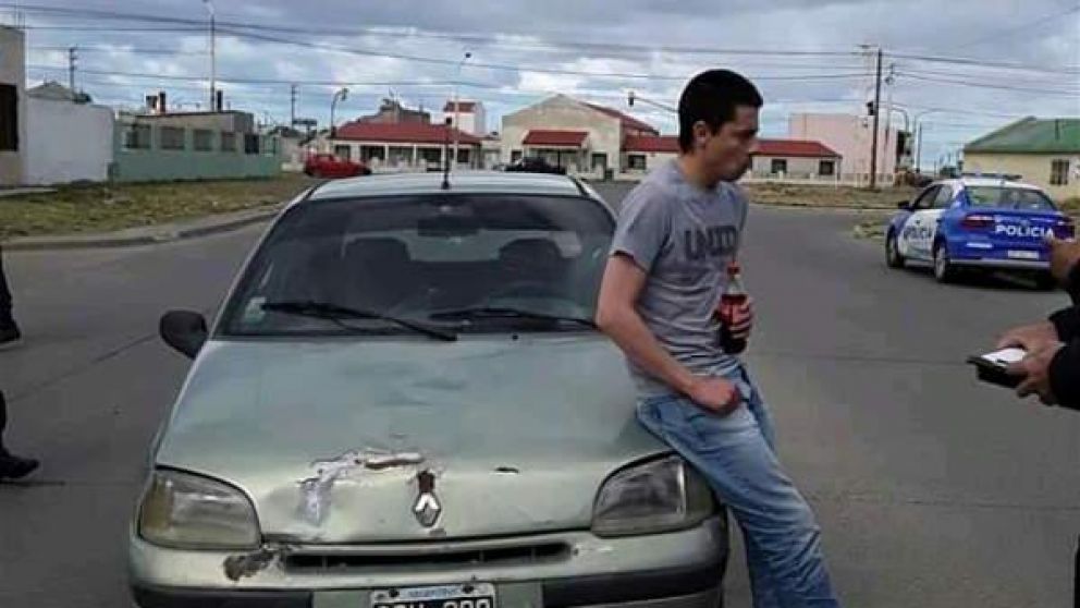 La detención del sujeto (Gentileza La Opinión Austral).