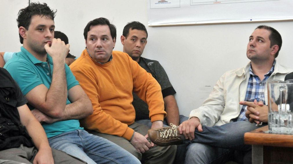 Los hermanos Lanatta y Schillaci siendo juzgados en 2012 (T�lam).
