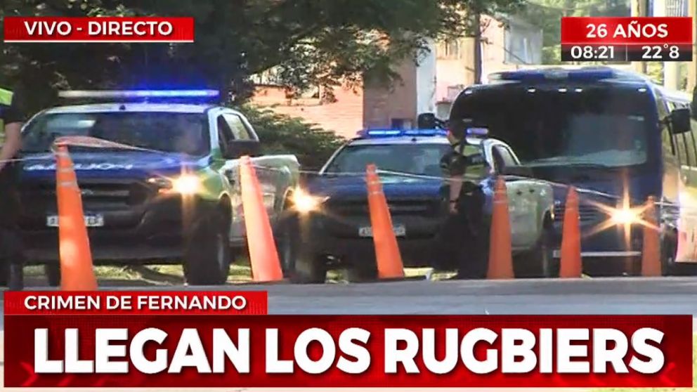 Los rugbiers llegaron en medio de un importante operativo policial (Crónica HD).