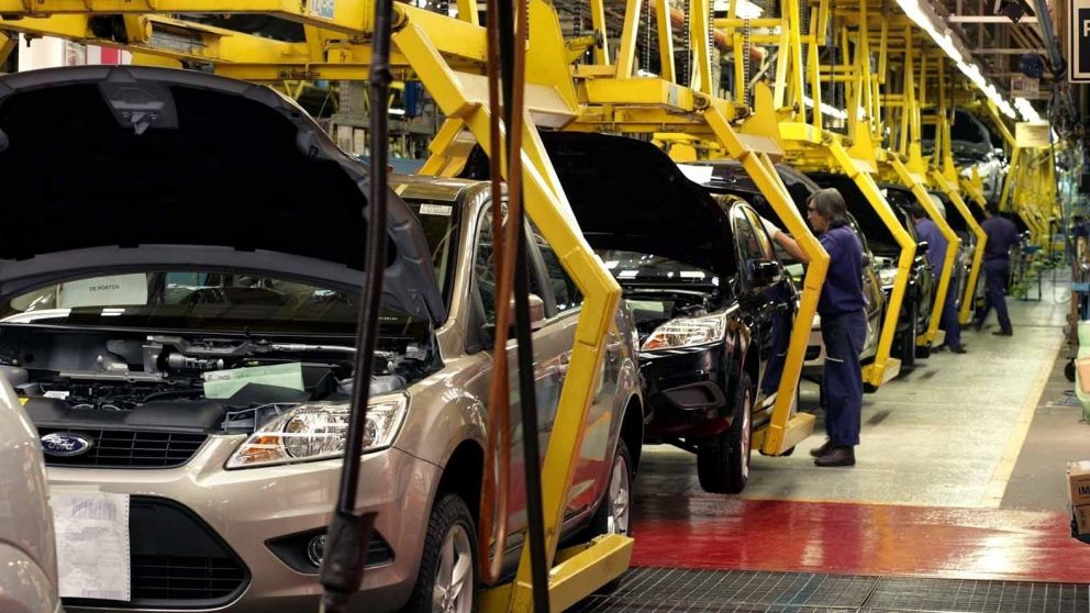 La industria automotriz se ubicó en 21,1% contra 25,6% de noviembre.