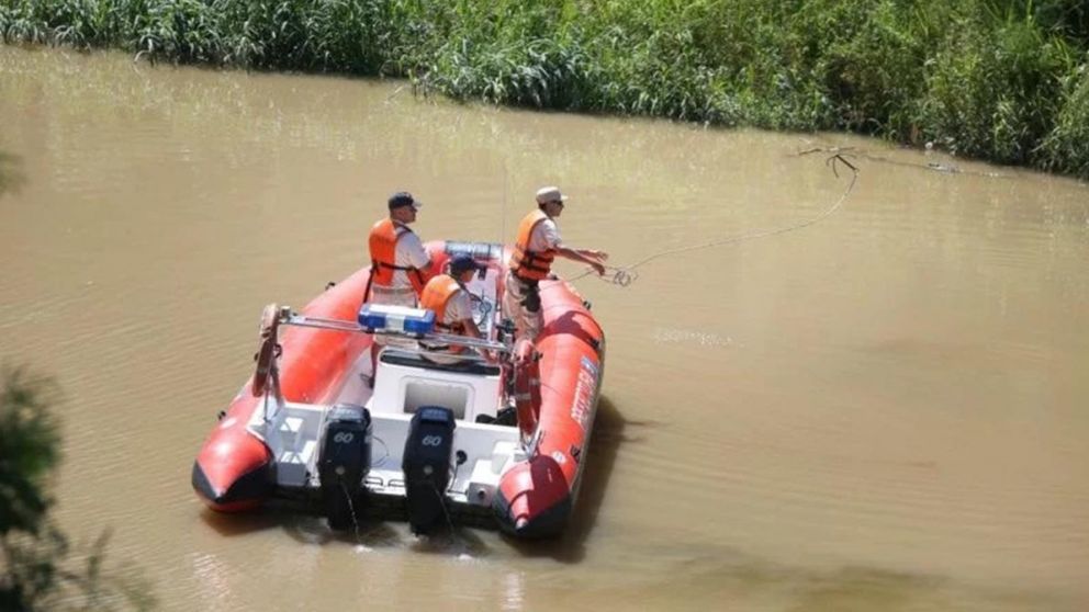 Efectivos de Prefectura iniciaron un rastrillaje (gentileza Aire de Santa Fe).
