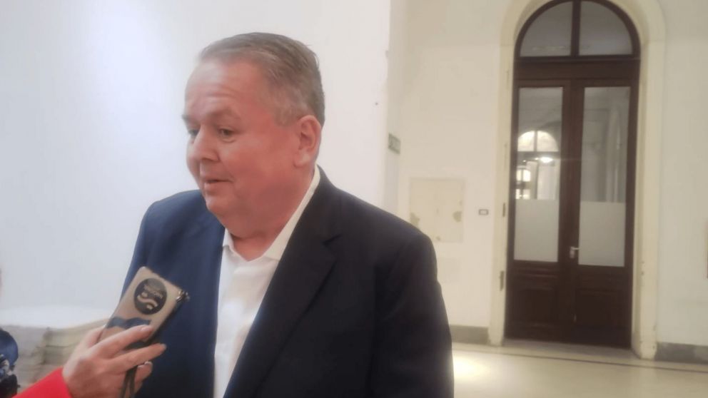 Barry Bennett, hombre de Donald Trump, pasó por la Casa Rosada y se reunió con Caputo.