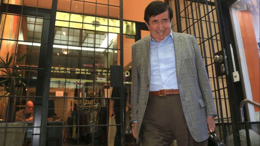 El consultor y su buena consideración para con la vicepresidenta.