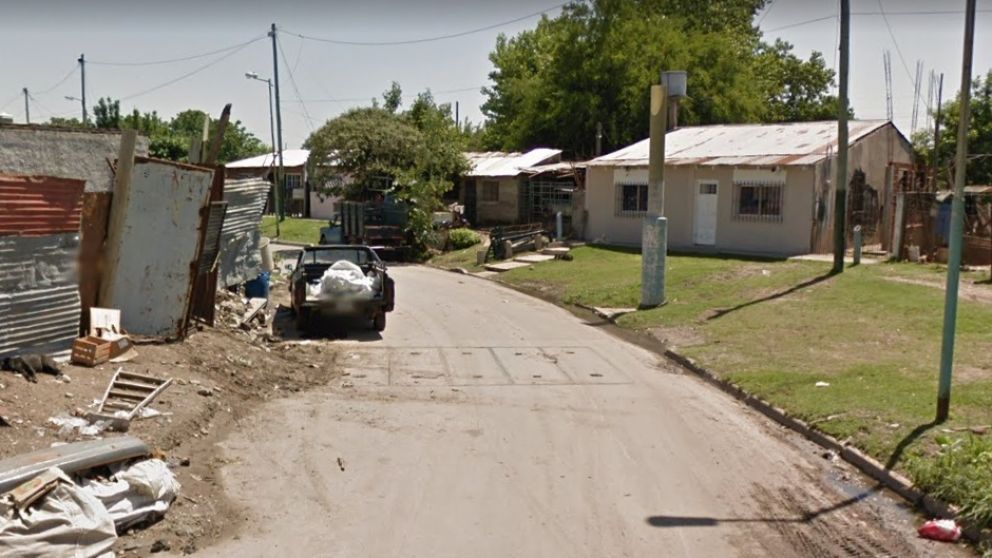 Horacio Walter Aguirre fue agredido a disparos en el este humilde vecindario, situado en Villa Galicia.