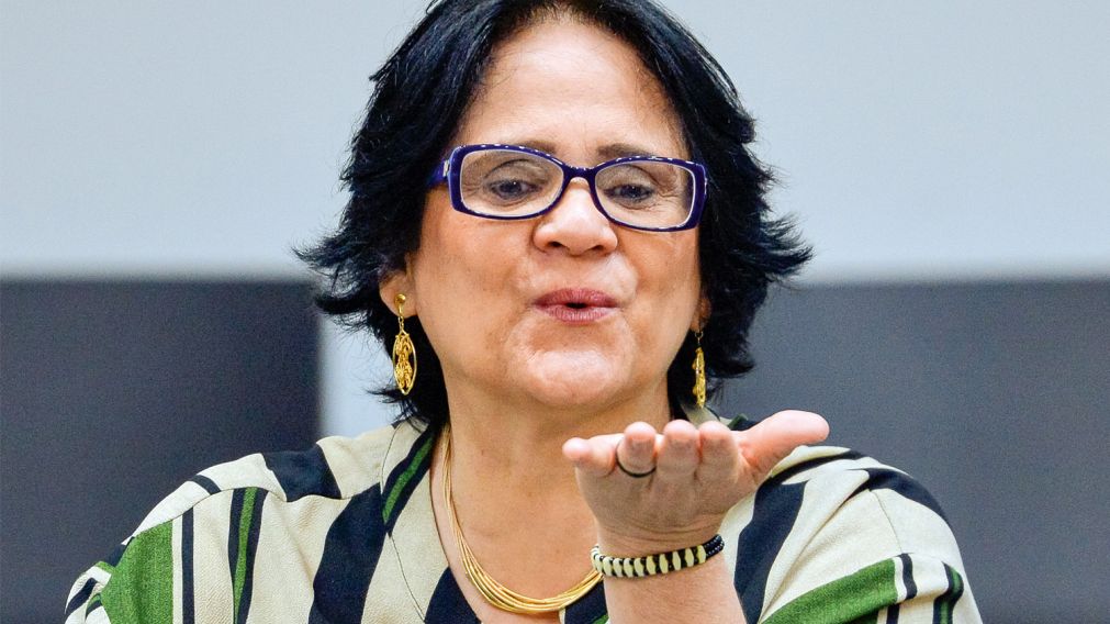 La ministra Alves desató la polémica con su proyecto.