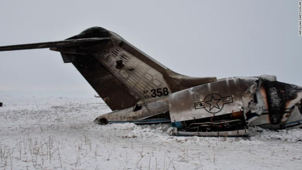 En este estado quedó el avión.