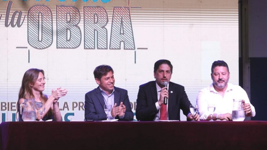 El mandatario bonaerense, presente en Merlo (@EducacionAR).
