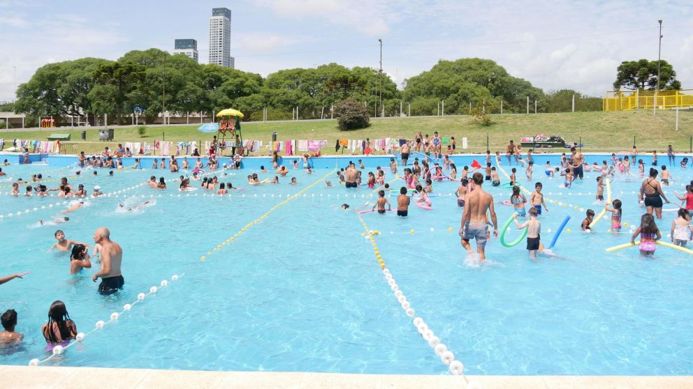 Los hongos, otro de los riesgos en la pileta (imagen ilustrativa).