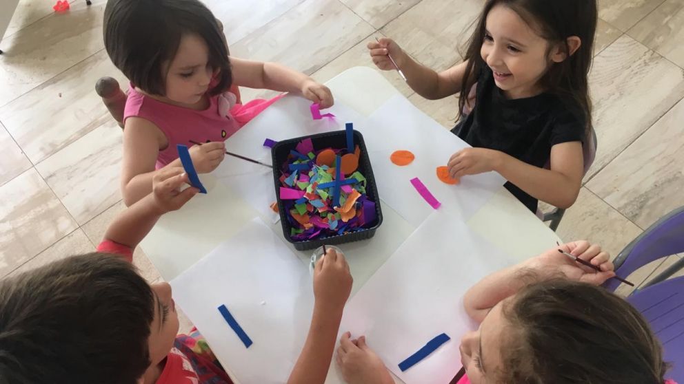 Clases en una escuela con el método Montessori.