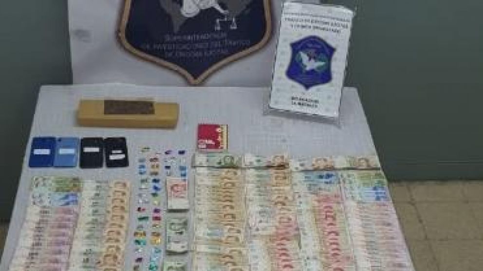 Algunos de los objetos que fueron encontrados por los investigadores.