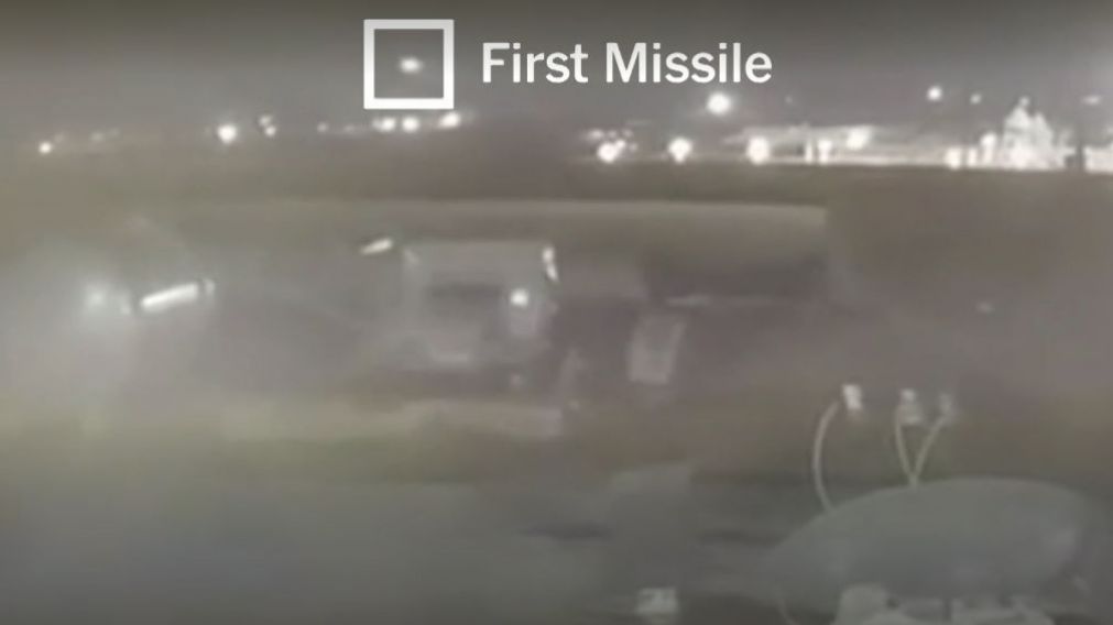 Un nuevo video que parece mostrar cómo Irán lanzó dos misiles, no uno como había reconocido (Captura de video)