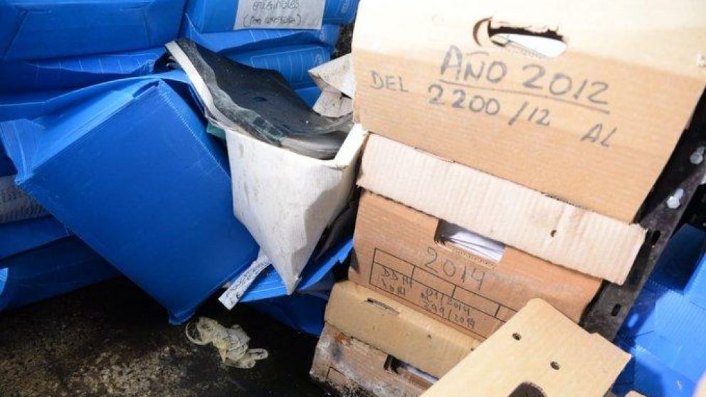 Varios de los archivos estaban completamente destruidos.