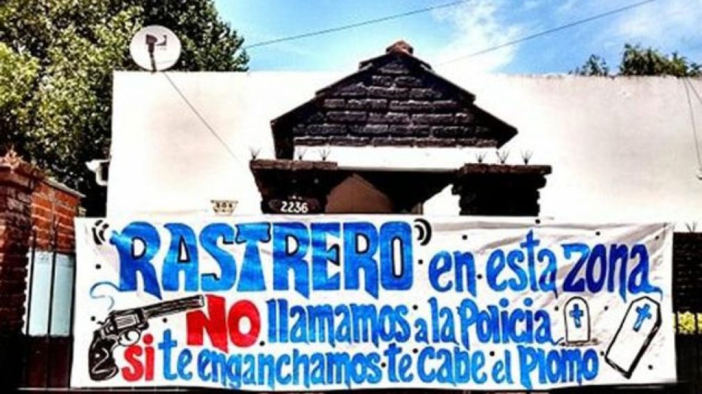 Vecinos amenazan a cacos con pasacalles: "Si te enganchamos te cabe el plomo"