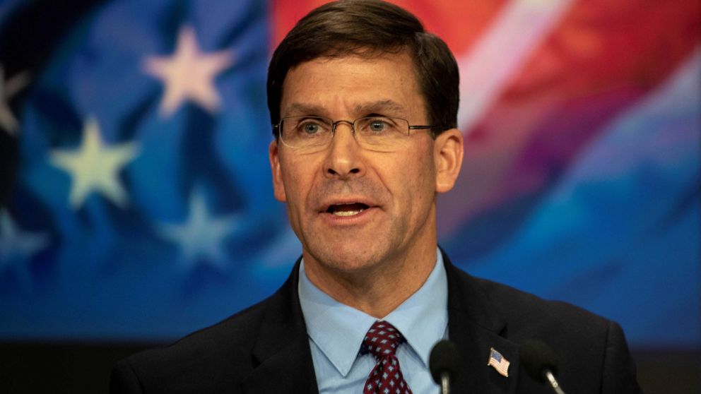 El secretario de Defensa estadounidense, Mark Esper, contradijo a Donald Trump.