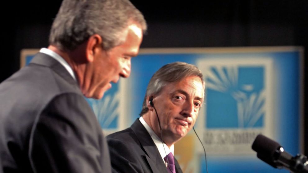 George W. Bush y N�stor Kirchner tras una reuni�n bilateral en Mar del Plata (NA).