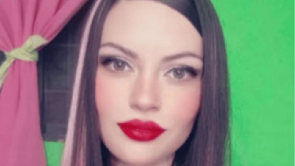 Karla Robles, la joven influencer de 27 años que habría sido instigada al suicidio.