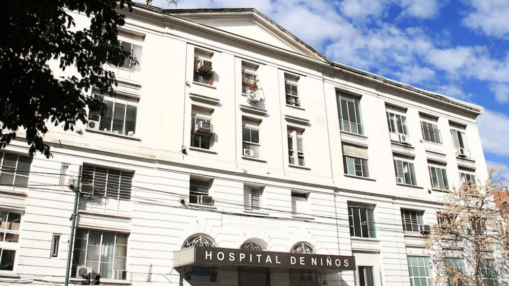 El menor qued� internado en el Hospital de Ni�os.