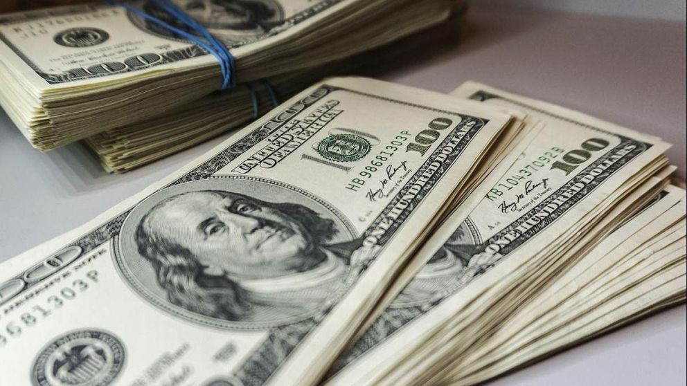 La divisa estadounidense tuvo una baja marginal.