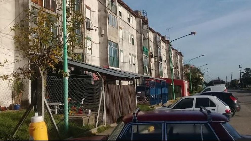 El autor del asesinato fue apresado en este complejo habitacional en la localidad de Ensenada.