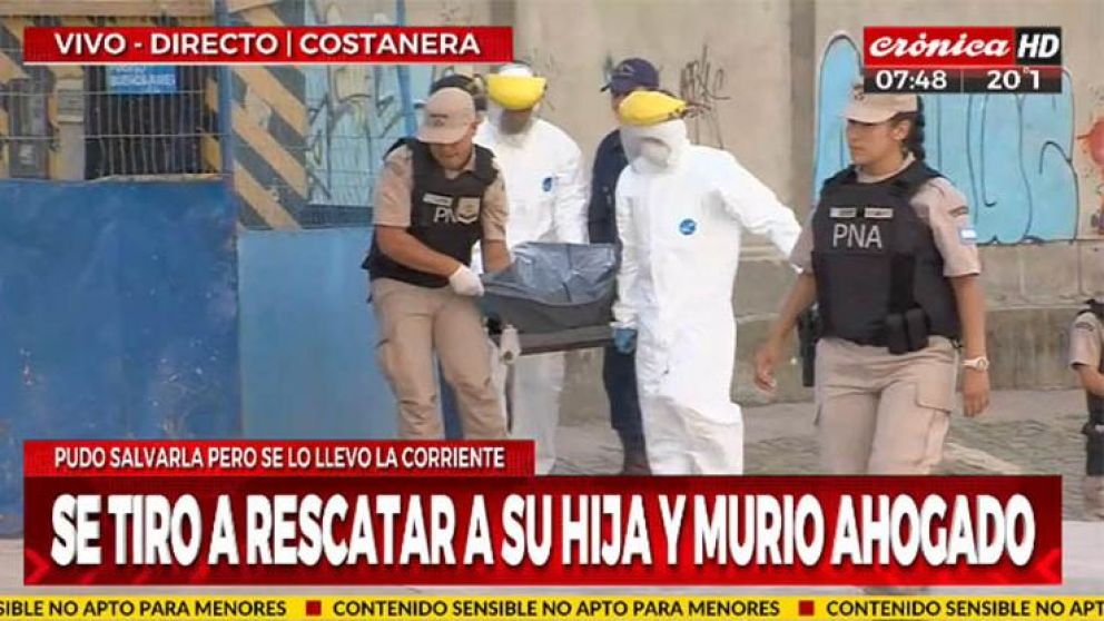 El cuerpo del hombre fue rescatado por personal de Prefectura (Crónoca HD).