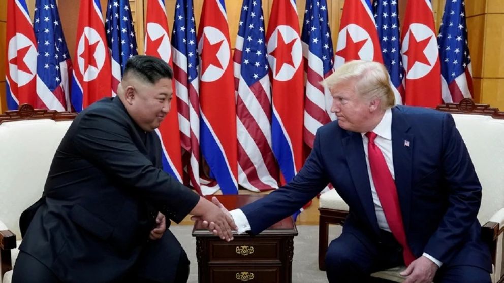 Otros tiempos. Los presidentes Kim Jong-un y Trump compartieron amables encuentros.
