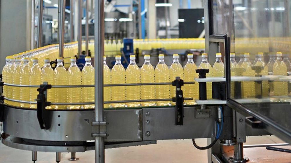 Un trabajador aceitero en categoría inicial tiene un sueldo básico de 54 mil pesos.