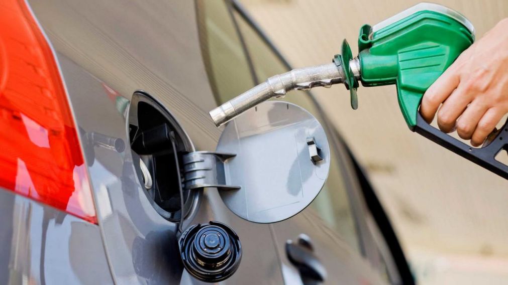 Por pedido de Alberto Fernández hubo marcha atrás con la suba de combustibles.