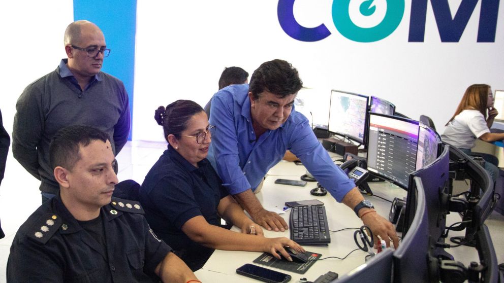 Fernando Espinoza puso en funcionamiento nuevos Centros de Monitoreo en La Matanza.