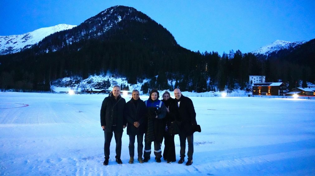 Javier Milei llegó a Davos acompañado por Luis Caputo, Federico Sturzenegger, Pablo Quirno y Karina Milei.