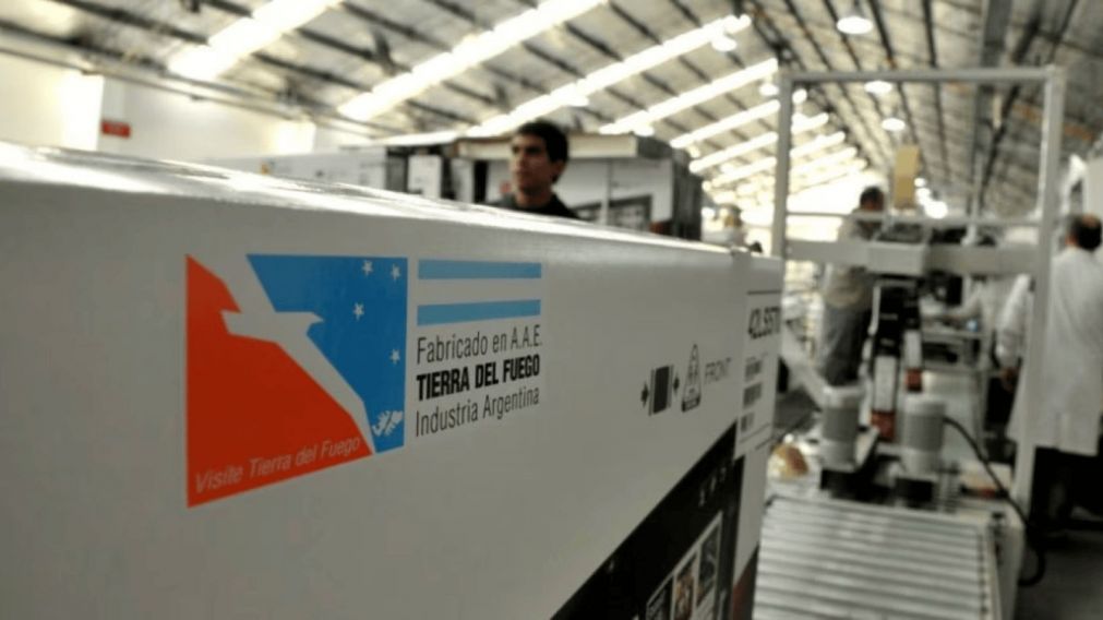El Gobierno anunció un cambio en una obligación que debían cumplir las empresas adheridas al régimen especial de Tierra del Fuego (Imagen ilustrativa/Télam).