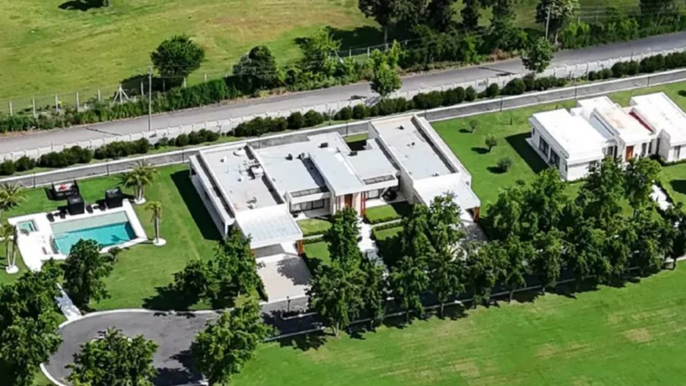 La casaquinta valuada en unos 17 millones de dólares.
