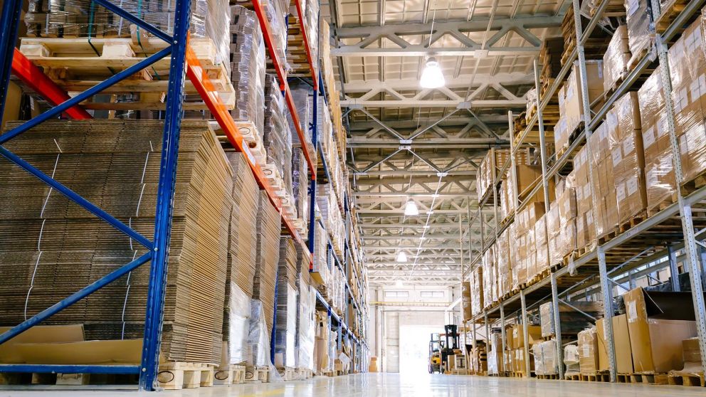 El rubro de transporte y almacenamiento perdi� 5.042 empleadores.