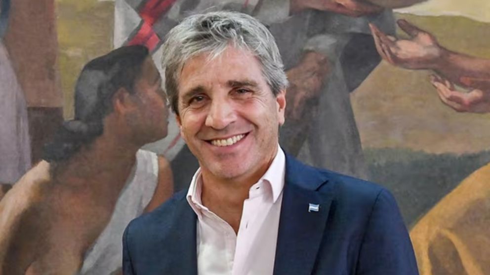 El ministro de Econom�a, Luis Caputo, sali� al cruce de las cr�ticas de Miguel Pichetto.